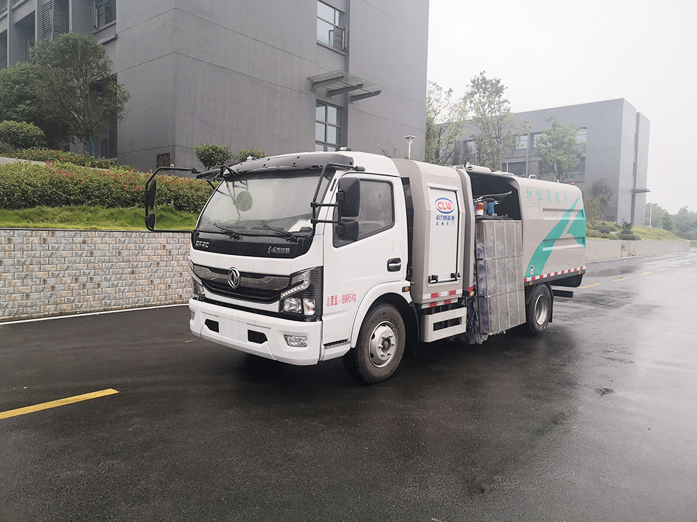 CL5090GQXBEV東風(fēng)純電動護欄清洗車